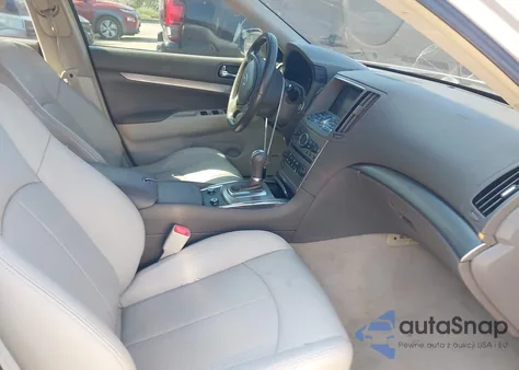 2011 Infiniti G37 Journey z USA, uszkodzony, nr VIN JN1CV6AP7BM304566